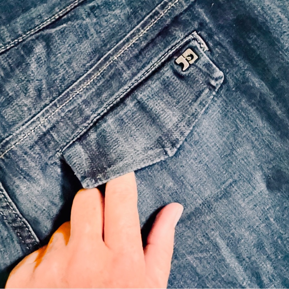 Joe’s Jeans Jackie Dark Wash Stretch 5 Pocket Jean Shorts Size 29 - Picture 9 of 13